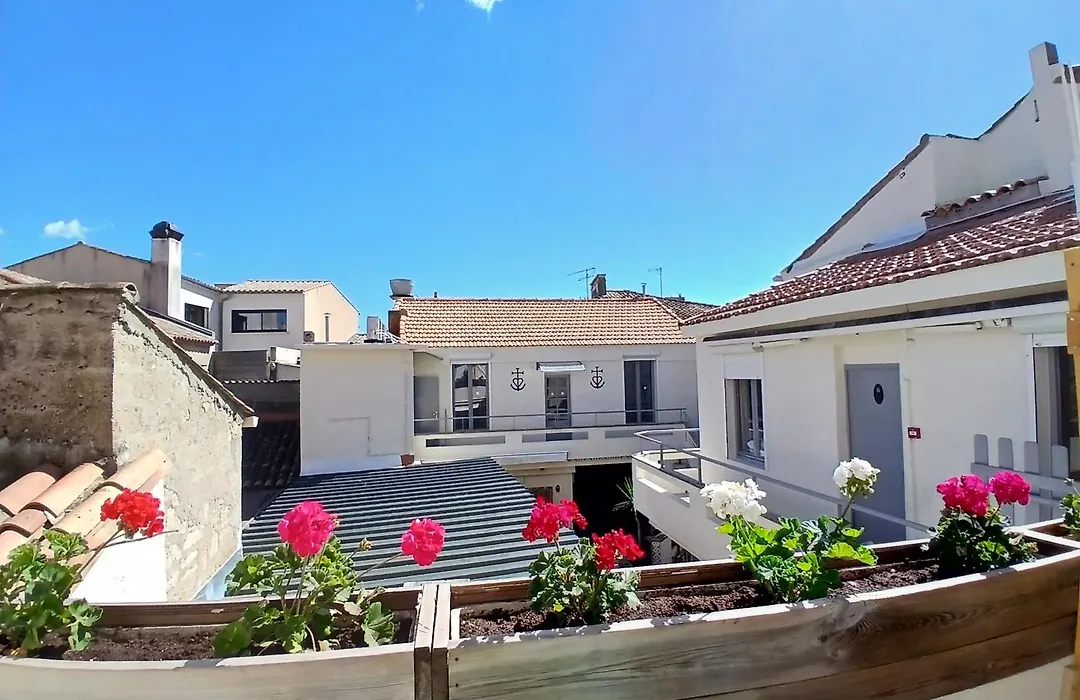 Hôtel Quai d'Azur-1