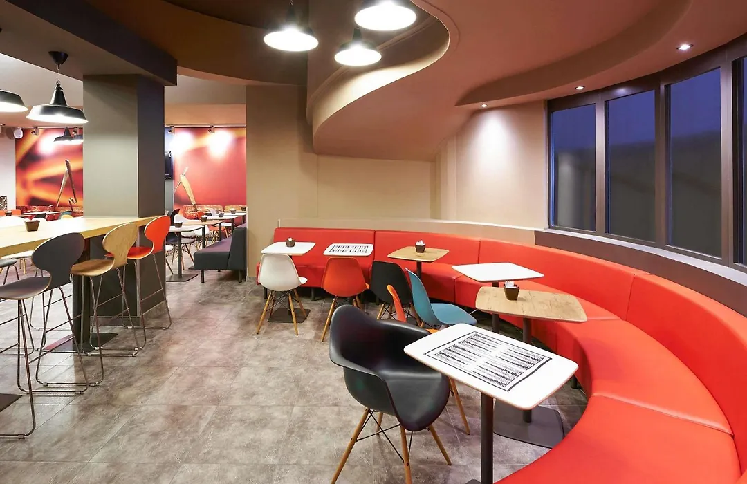 Ibis Strasbourg Centre Gare-1