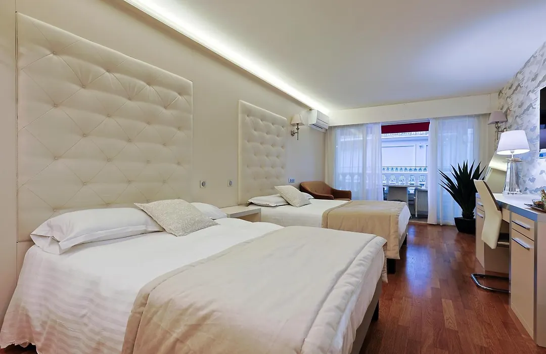 Hotel Le Fouquet'S-1