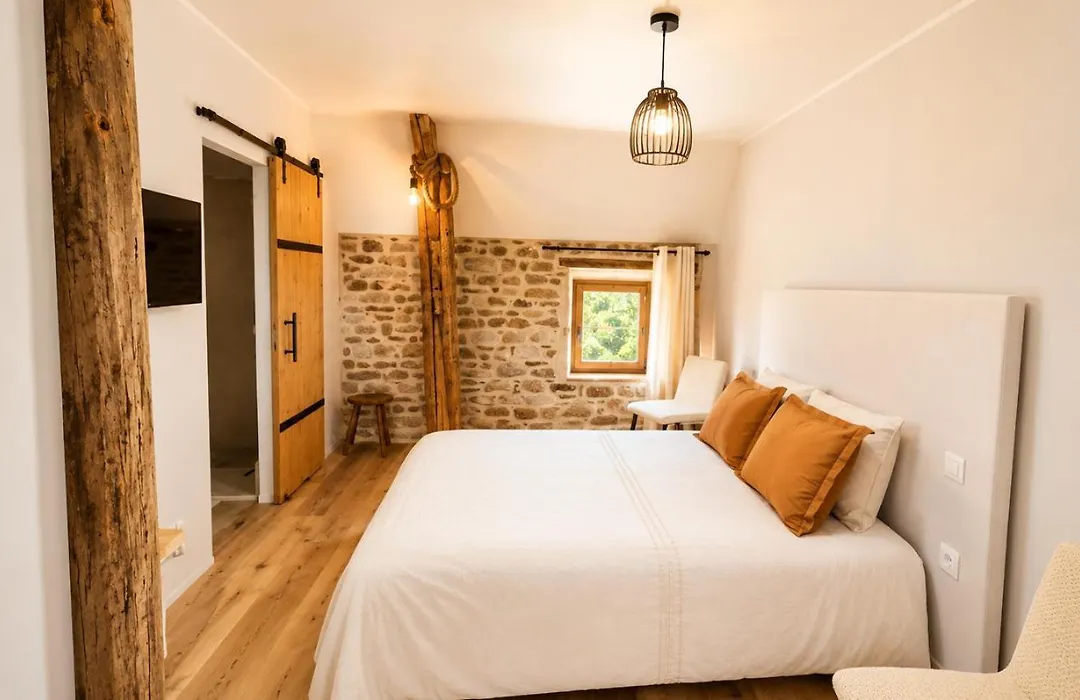 Chambres D'Hotes Du Manoir Du Haut Salmon-1