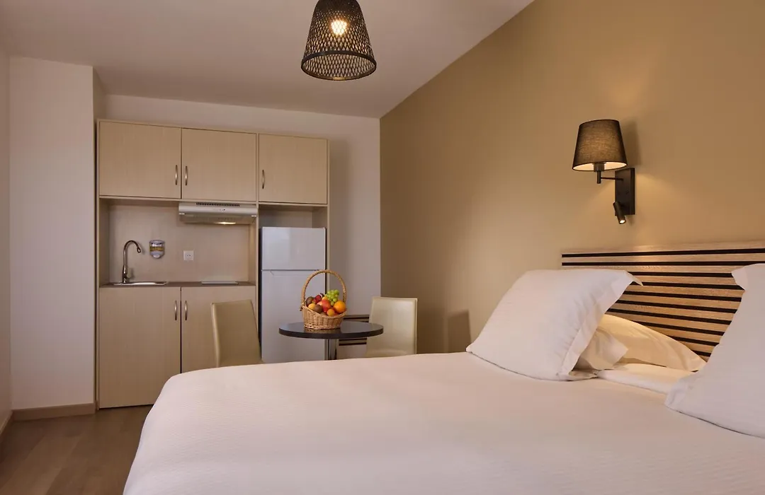 Zenitude Swiss Apparthotels-1
