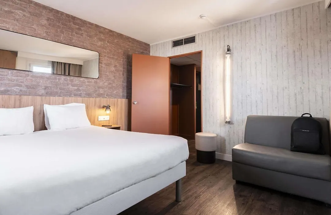 Ibis Styles Lyon Villeurbanne Parc de la Tête d'Or-1