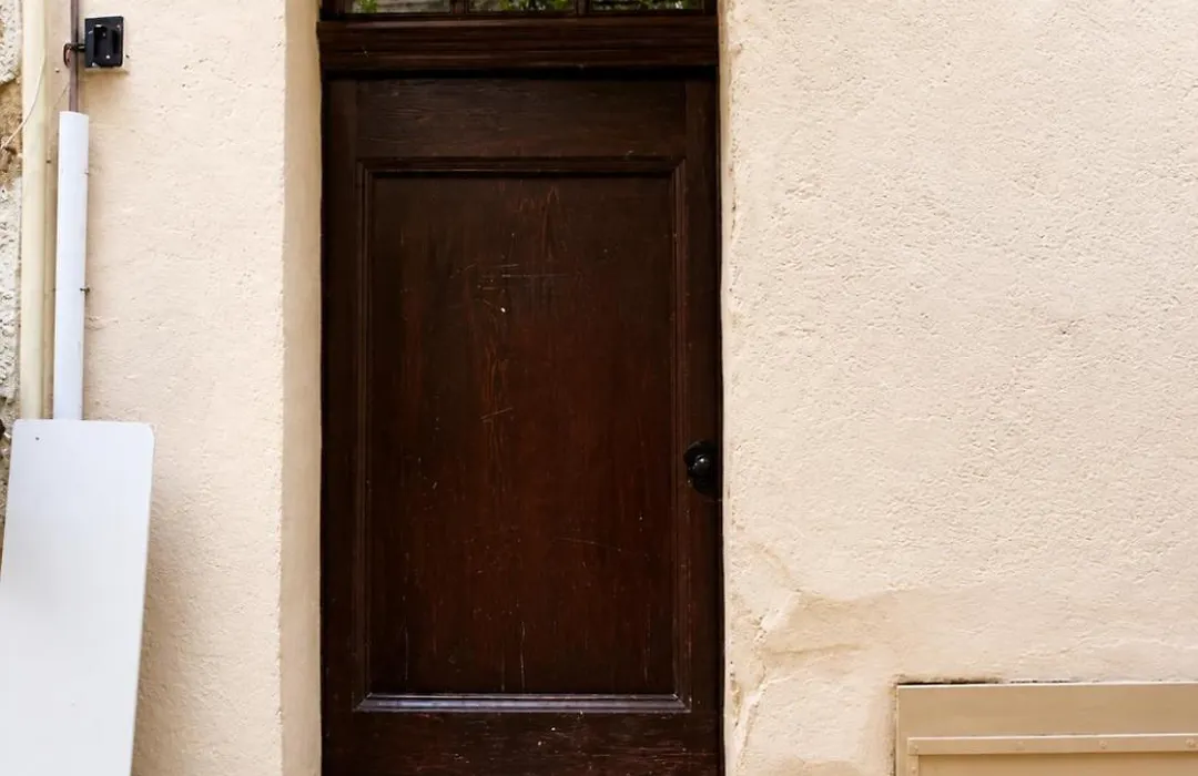 Beautifully Bright Apartment In Old Town Saint-Tropez-1