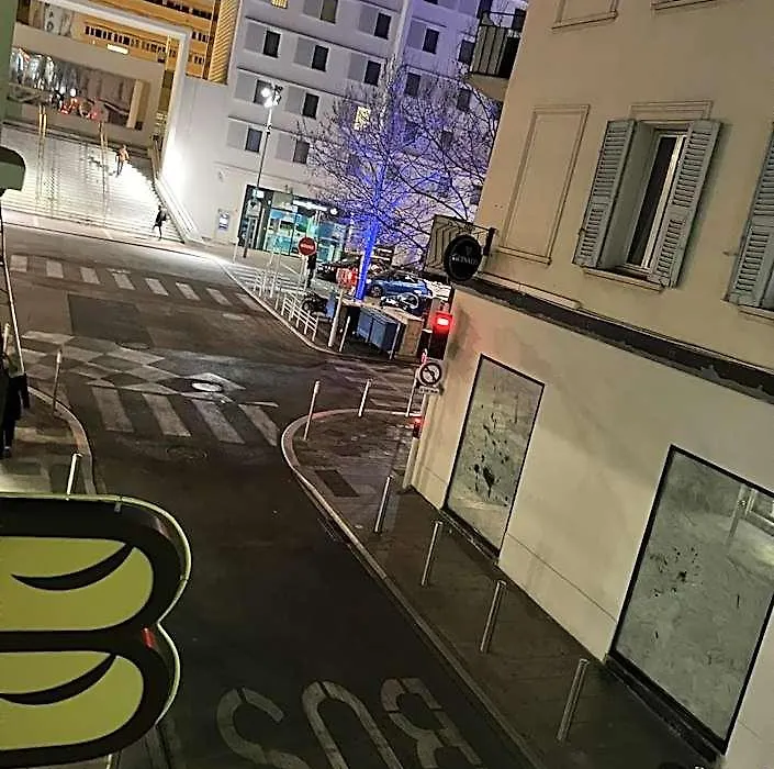 Arcotel Cannes 4 Minutes Du Palais Des Festivals - New Management New Team - Old Revievv-1