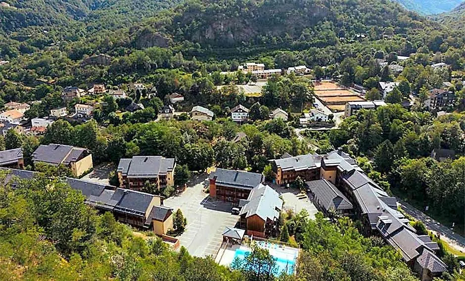 Residence Vacanceole Les Chalets D'Ax-1