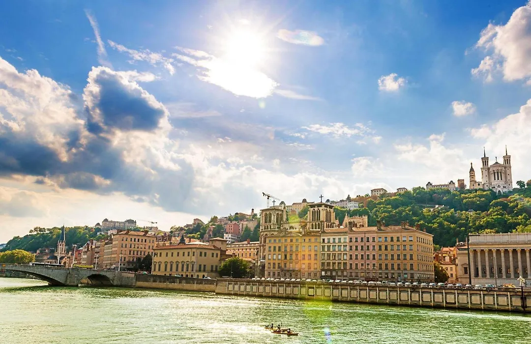 Ibis Styles Lyon Gorge De Loup Saphir-1