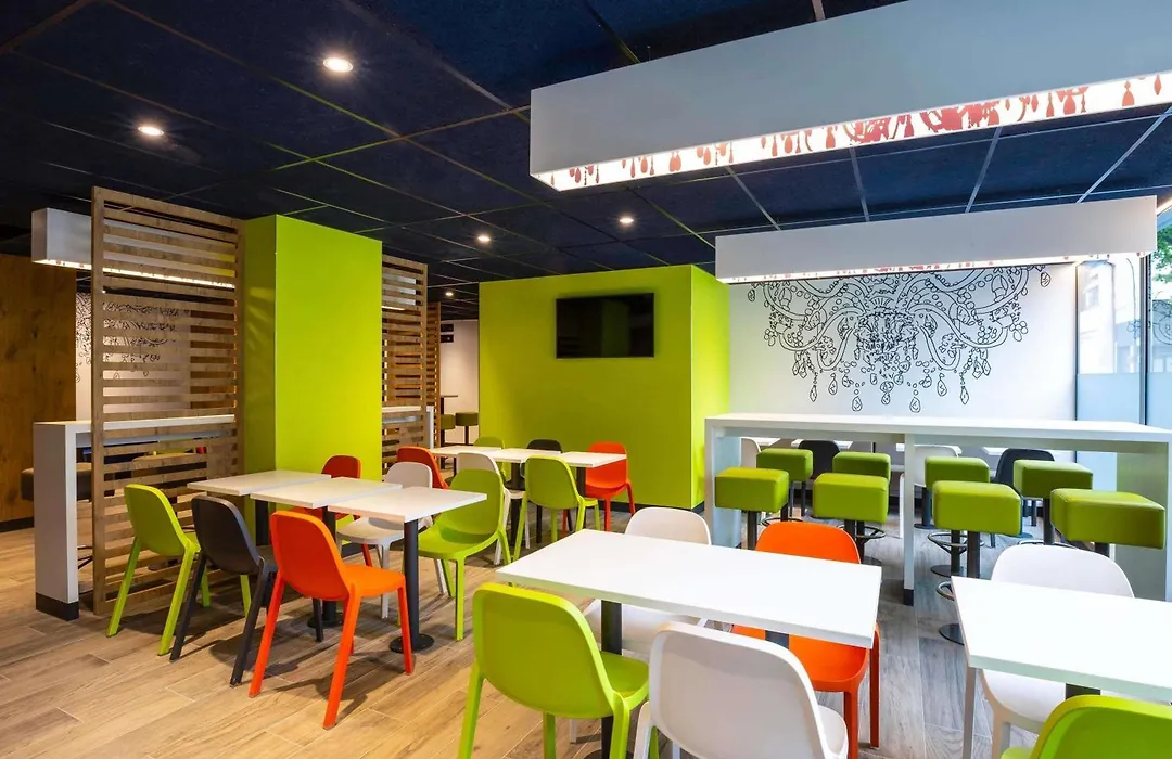 Ibis Budget Paris Clichy Mairie-1