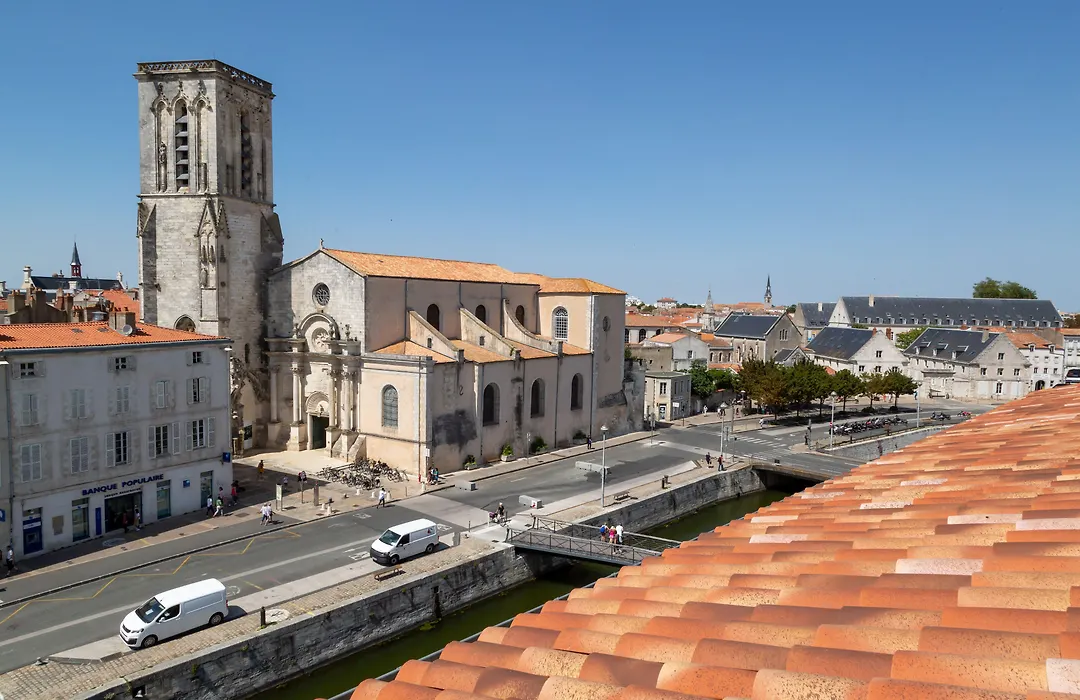 Tour De Nesle La Rochelle Vieux Port 3 Etoiles-1