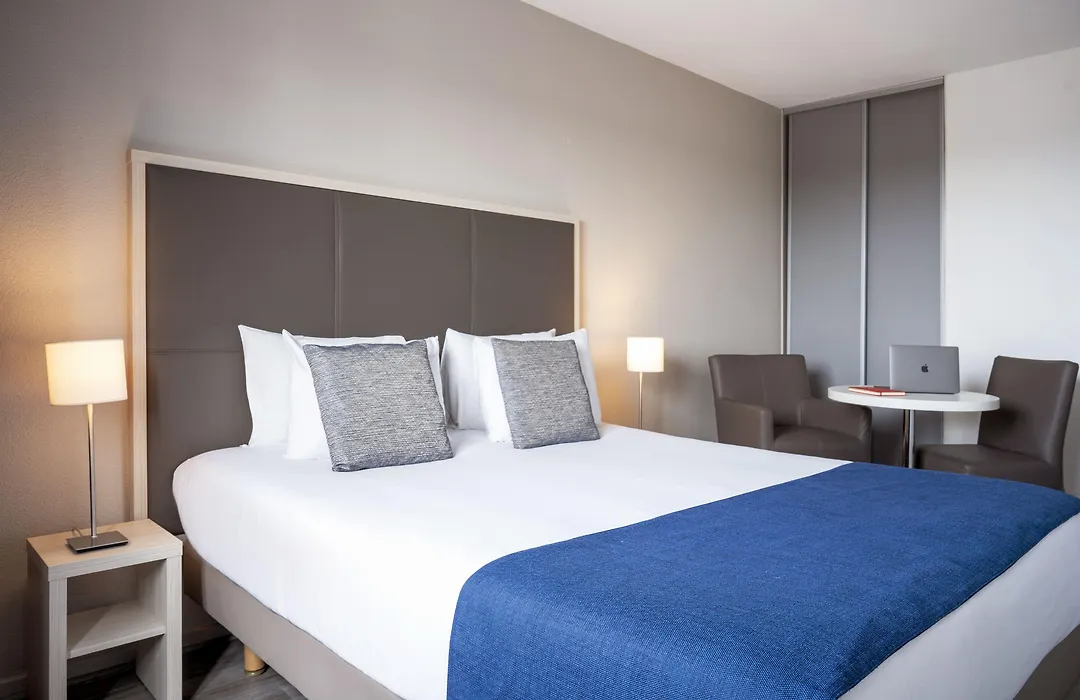 Sejours & Affaires Paris Vincennes-1