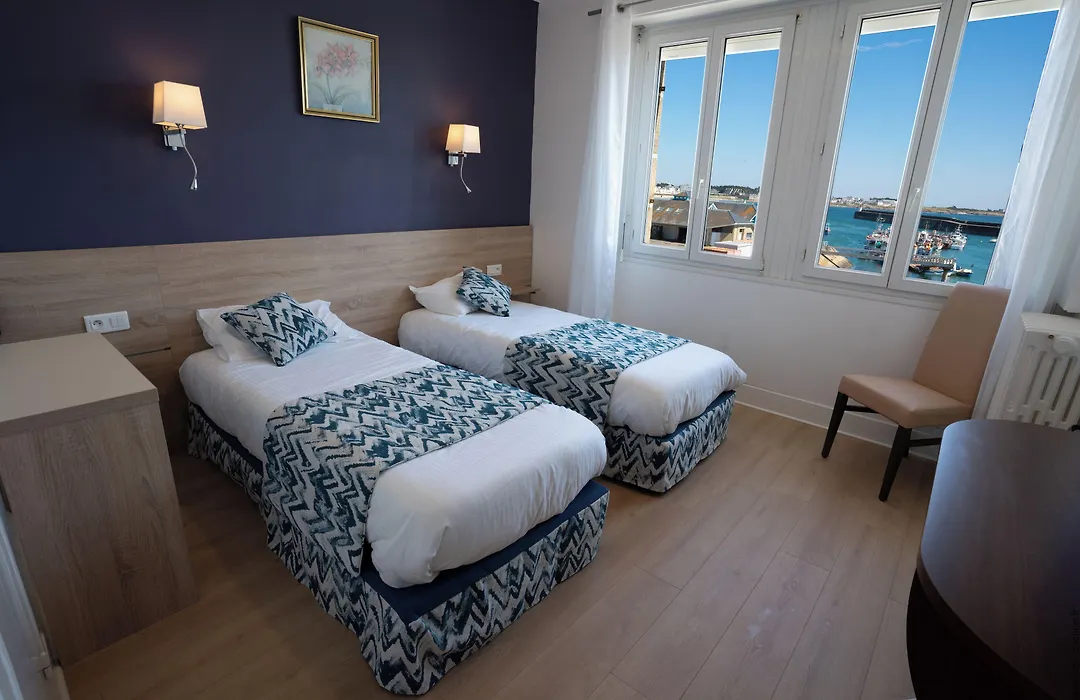 Hotel De La Mer-1