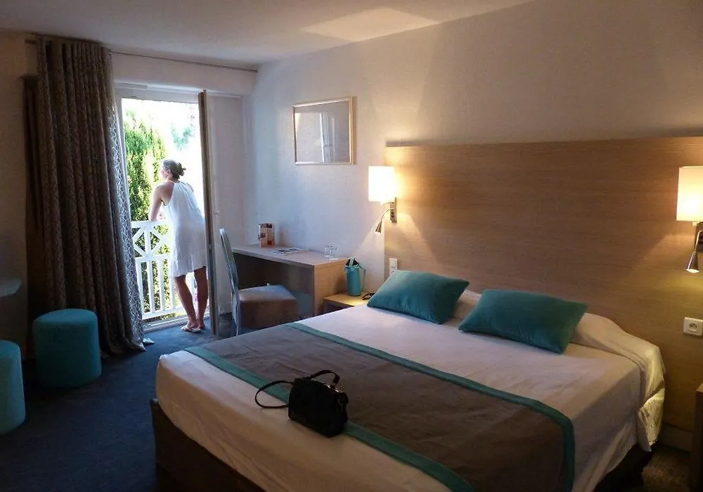 H Hotel-1