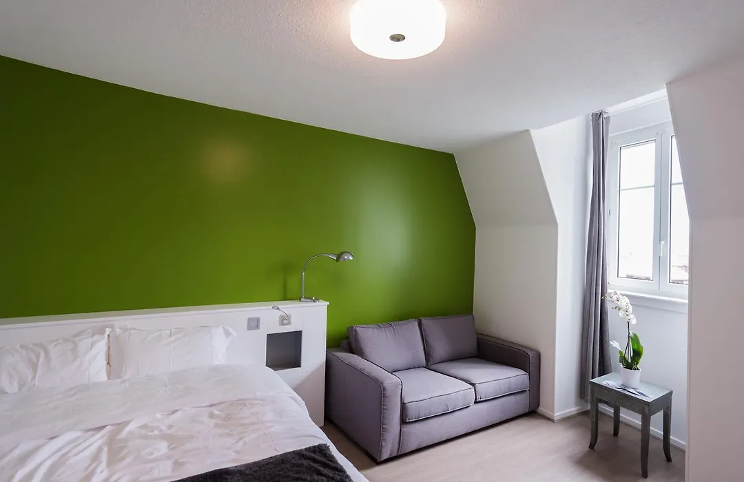 Hotel Les Poteaux Carres-1