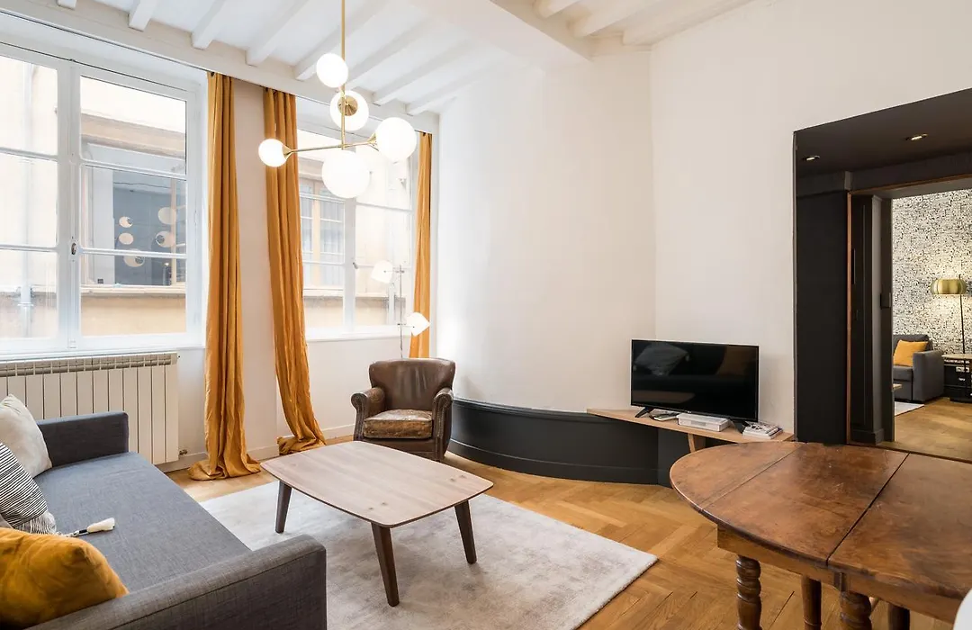 Honore - Suite Trois Maries-1