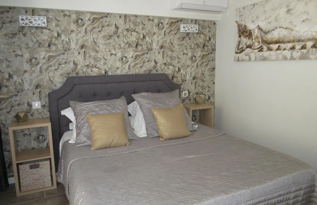 Villa Tricoli B&B avec Piscine-1