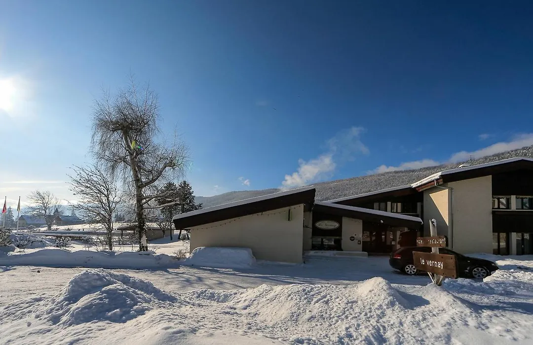 Logis Le Vernay-1