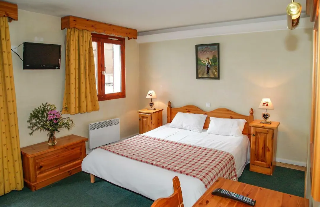 Hôtel Odalys Chalet Alpina-1