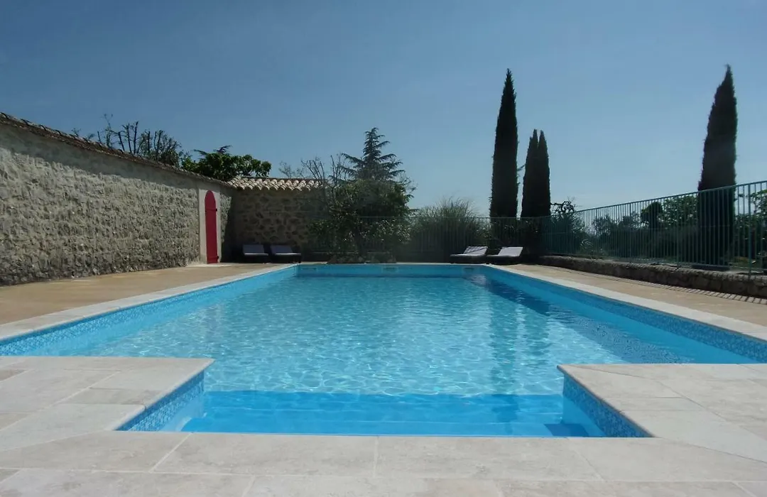 Gîte L'ESCOUSSOU 6p, 4ch, 120m2, charme et nature, piscine chauffée, sud Ardèche-1