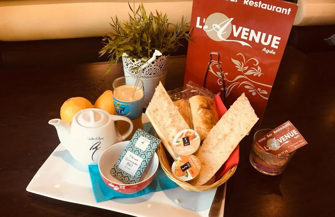 L'Avenue-1