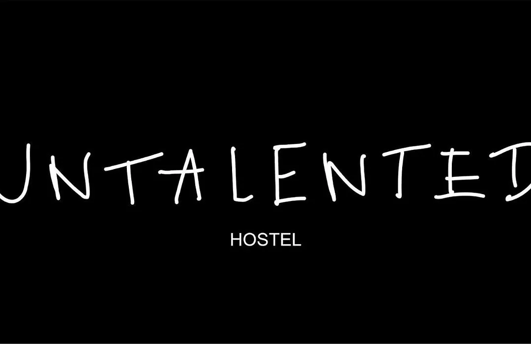Untalented Hotel - Villette-1
