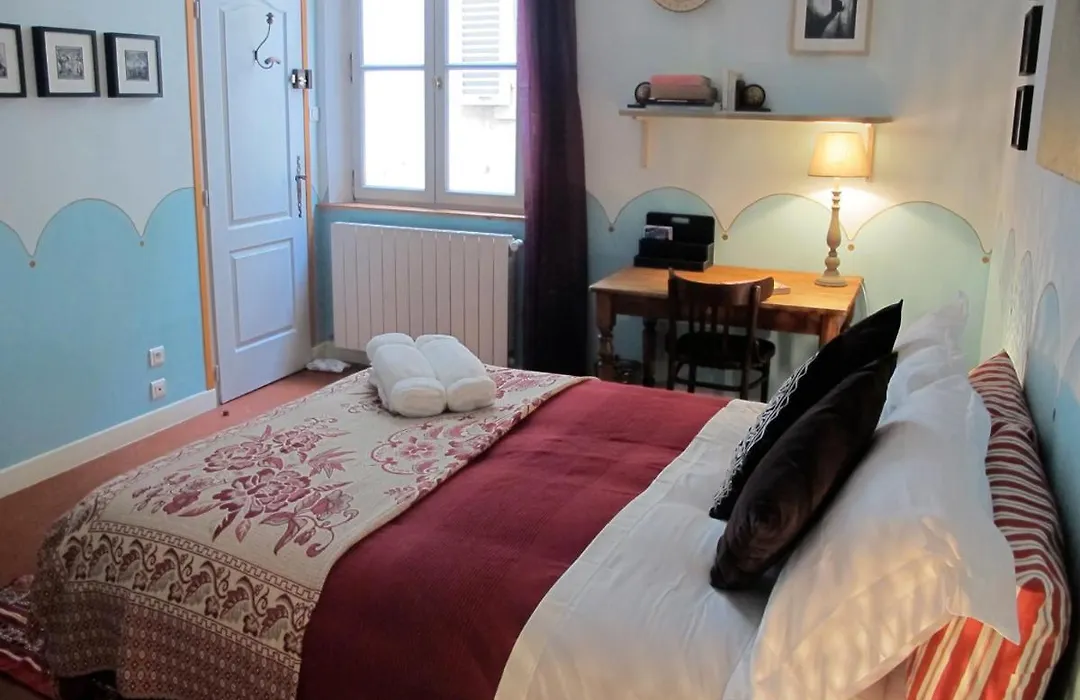 B&B In Arles "L'Atelier Du Midi" Chambre D'Hotes Centre Historique Arles-1