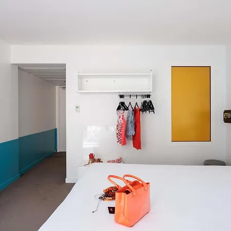 Ibis Styles Menton Centre-3
