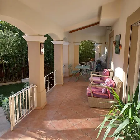 Villa sécurisée pres des lecques-2