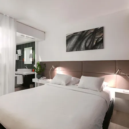 Novotel Suites Paris Issy Les Moulineaux-3