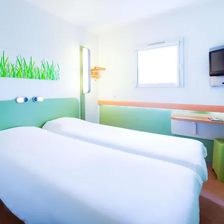 Ibis Budget Pau Est-2