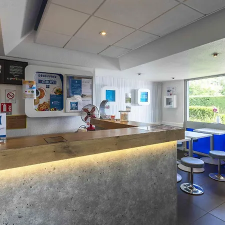 Hotel Ibis Budget Vichy-3
