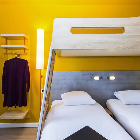 Ibis Budget Rochefort-3