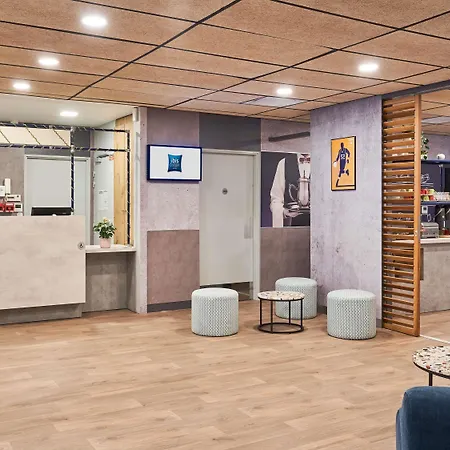 ibis budget Saint-Maurice-2