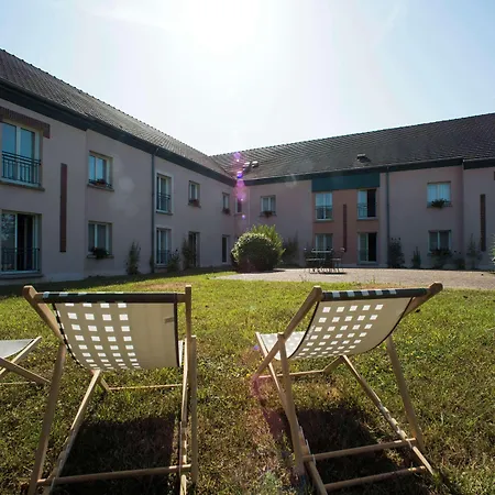 Brit Hotel Du Perche-2