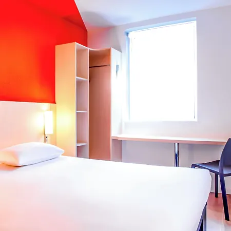 Ibis Budget Cannes Centre Ville-3
