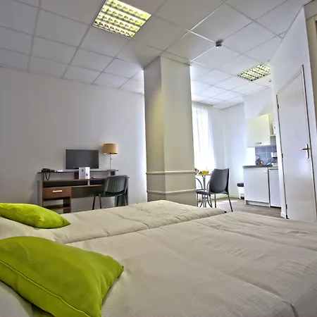 Kosy Appart'Hotels - Le Cours Moreau-2
