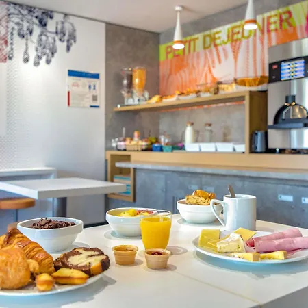 Ibis Budget Frejus Capitou-3