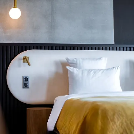 Golden Tulip Reims Bezannes-2