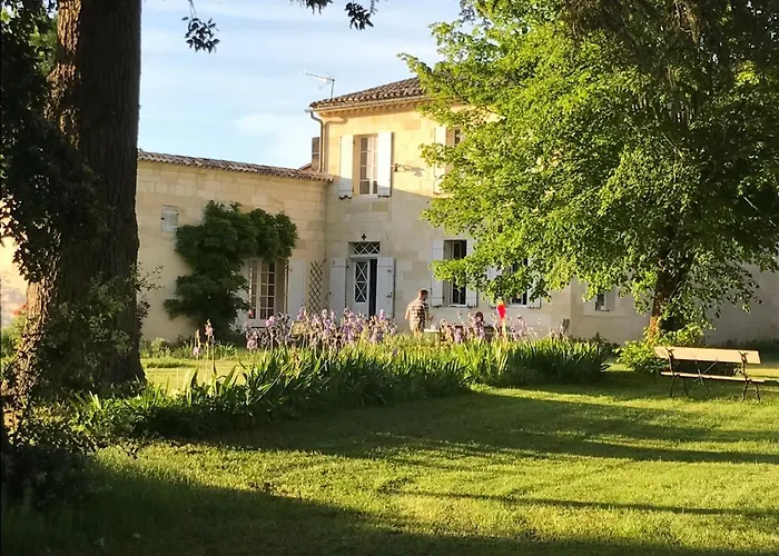 B&B Chateau Pierre De Lune Saint-Émilion