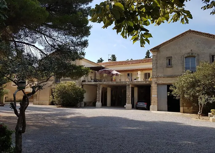 Bed and Breakfast Mas d'Auzières à Saint-Gilles 