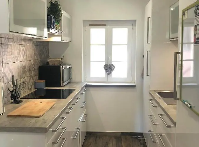 Petite Maison Au Calme Avec Jardin Clim Et Parking Tolone