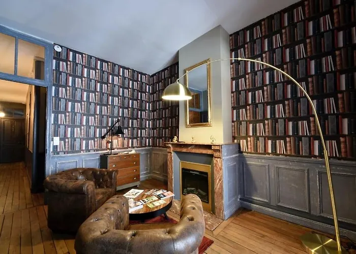 La Cour Des Grands Bed and Breakfast Arras