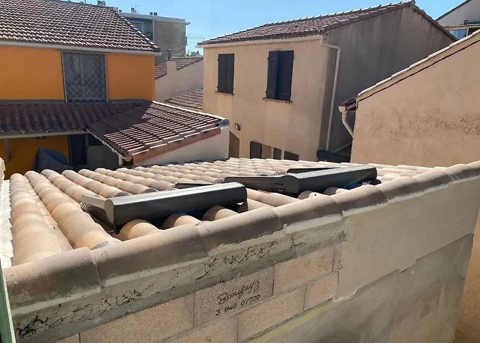 Hotel Le 9Ieme Entracte Marseilles