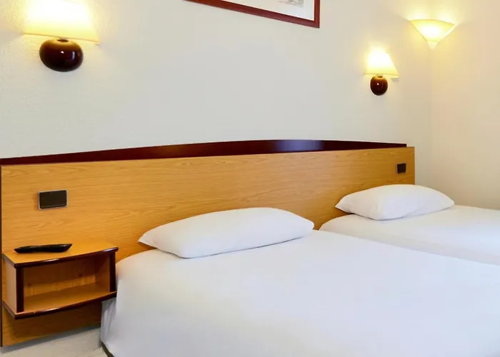 Hotel Campanile Livry-Gargan