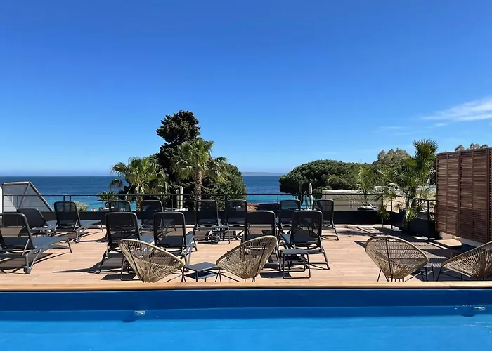 Hotel Les Alcyons Le Lavandou