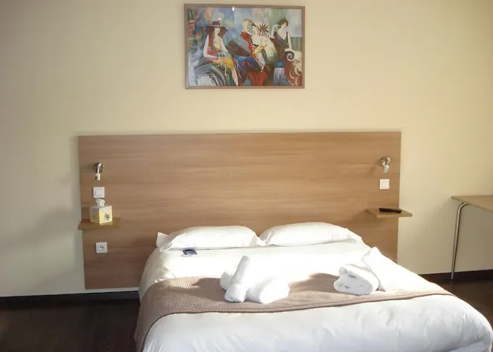 Hotel La Tour Des Lys à Maubeuge