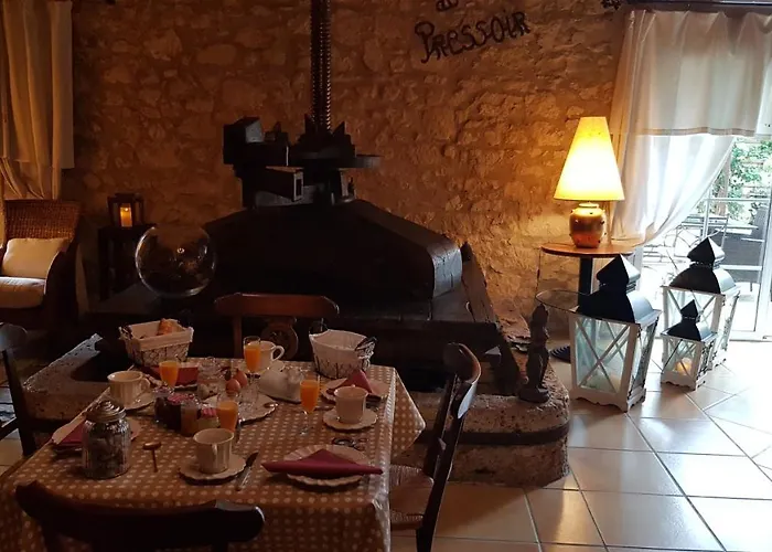 Bed and Breakfast La Demeure du Pressoir à Cuxac-dʼAude