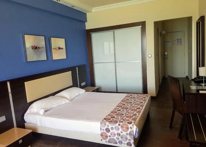 Hotel Cavaliere Surplage Le Lavandou