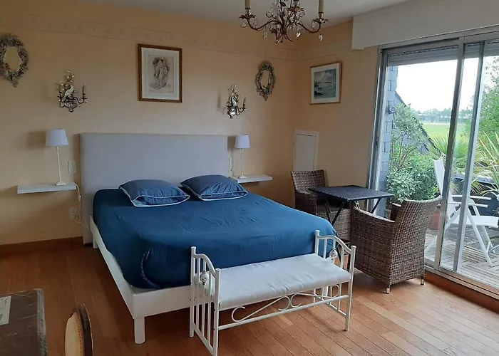 Hotel A L'Ombre Du Mont St Michel à Huisnes-sur-Mer