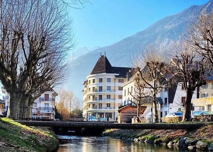 Le Bourg-d'Oisans Hotels