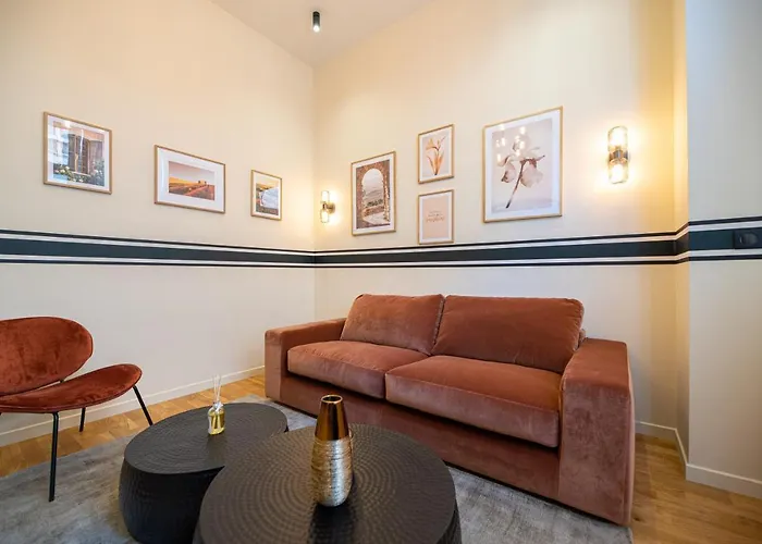 Mbm - Champ De Mars Aparthotel París
