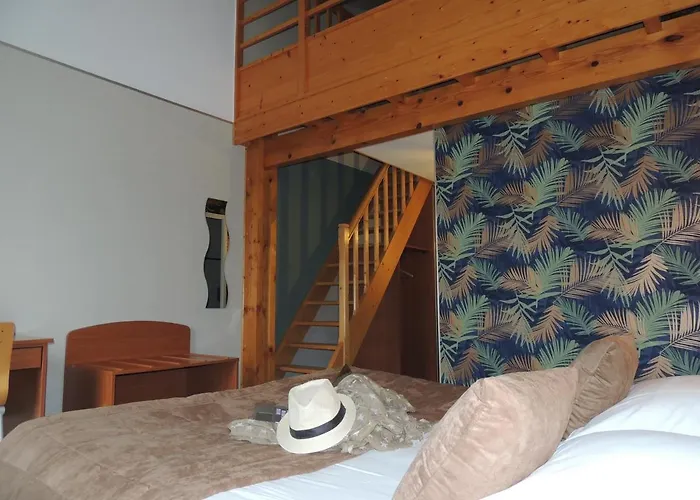 Hotel Les 3 Marchands Bressuire